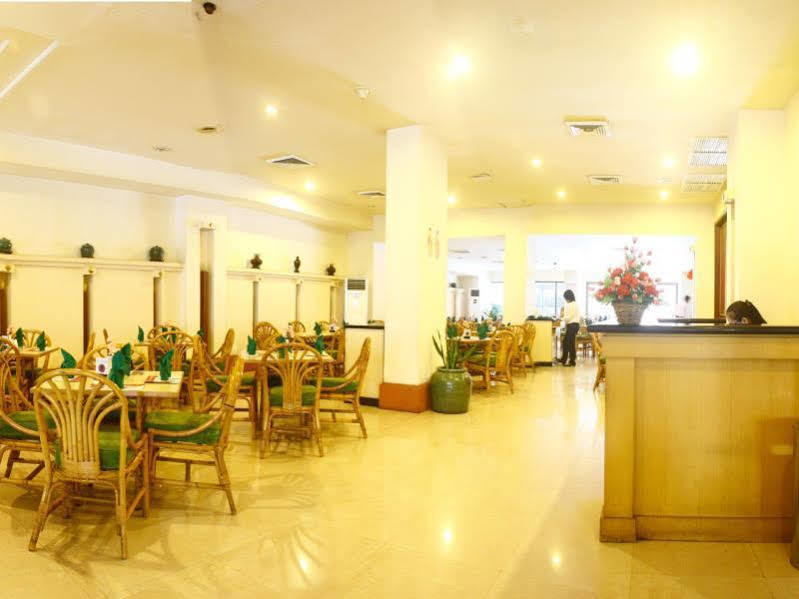 Hotel Sandjaja Palembang Exterior foto